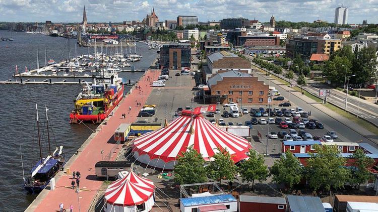 Circus Fantasia Hostel Rostock Exterior foto